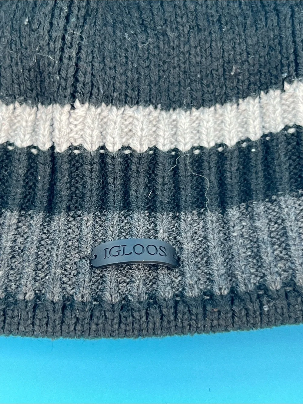 ❄️Igloos Kids Charcoal Ribbed Beanie with Gray Stripe